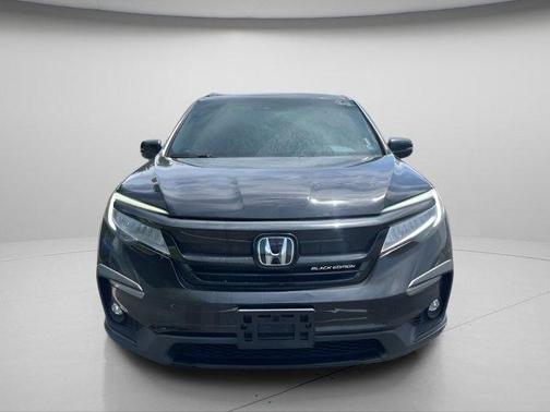 Crystal Black Pearl 2020 Honda Pilot AWD Black Edition
