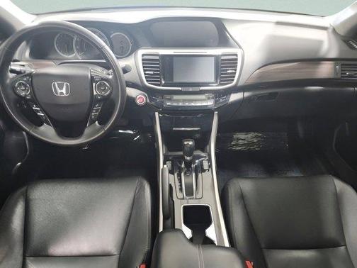2017 Honda Accord EX-L w/Navigation & Honda Sensing