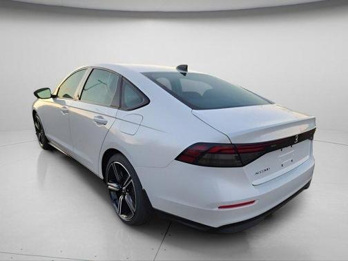 Platinum White Pearl 2026 Honda Accord SE