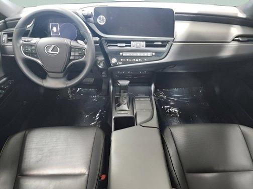 2022 Lexus ES 250 Base
