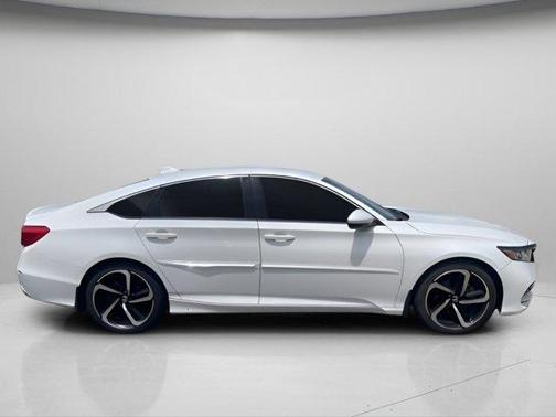 Platinum White Pearl 2018 Honda Accord Sport