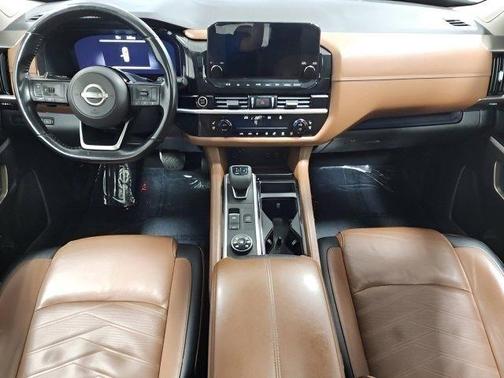 Pearl White Tricoat/Super Black 2022 Nissan Pathfinder Platinum 4WD
