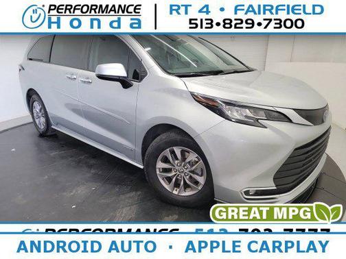 Celestial Silver Metallic 2021 Toyota Sienna XLE 7 Passenger