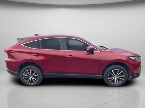 2023 Toyota Venza LE