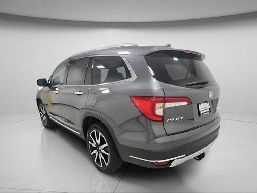 2022 Honda Pilot Touring 8-Passenger