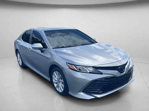 Celestial Silver Metallic 2019 Toyota Camry LE