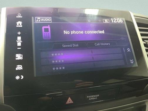 Lunar Silver Metallic 2017 Honda Pilot EX-L