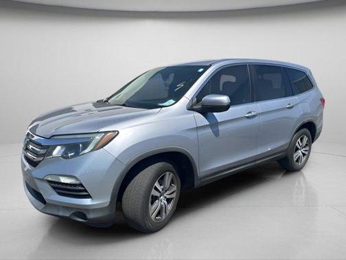 Lunar Silver Metallic 2017 Honda Pilot EX-L
