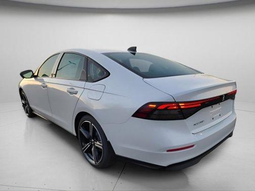 Platinum White Pearl 2026 Honda Accord SE