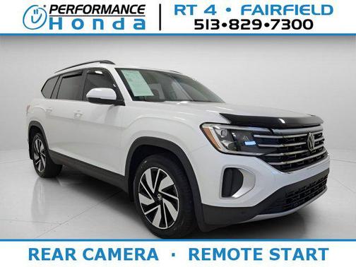 Pure White 2024 Volkswagen Atlas 2.0T SE w/Technology 4MOTION