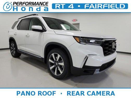 Platinum White Pearl 2025 Honda Pilot Touring 8-Passenger