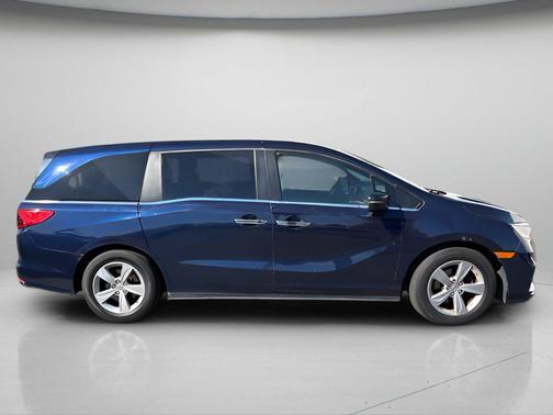 Obsidian Blue Pearl 2020 Honda Odyssey EX
