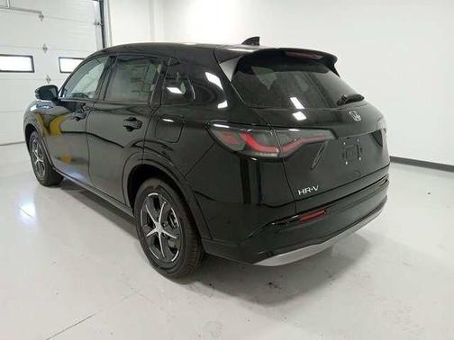 Crystal Black Pearl 2024 Honda HR-V EX-L