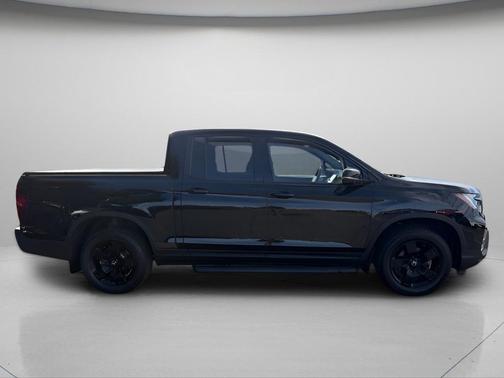 Crystal Black Pearl 2024 Honda Ridgeline Black