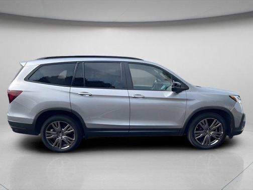 2022 Honda Pilot AWD Sport