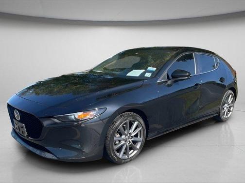 2022 Mazda Mazda3 FWD w/Preferred Package
