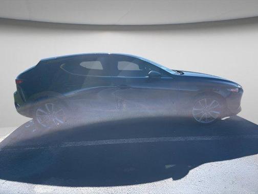 2022 Mazda Mazda3 FWD w/Preferred Package