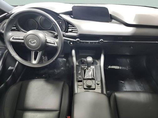 2022 Mazda Mazda3 FWD w/Preferred Package