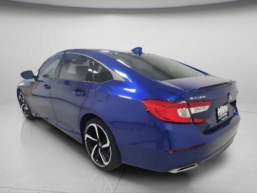 Still Night Pearl 2018 Honda Accord Sport