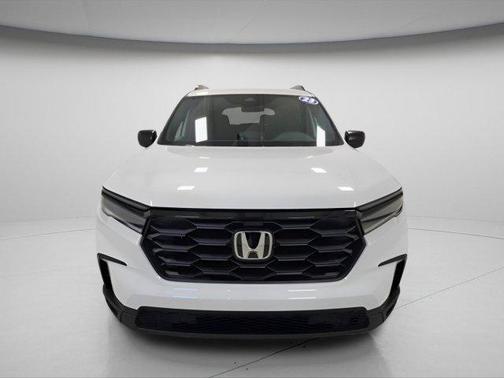2023 Honda Pilot AWD Sport