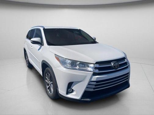Blizzard Pearl 2018 Toyota Highlander SE