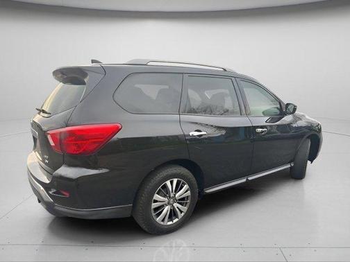 Magnetic Black Pearl 2019 Nissan Pathfinder SV