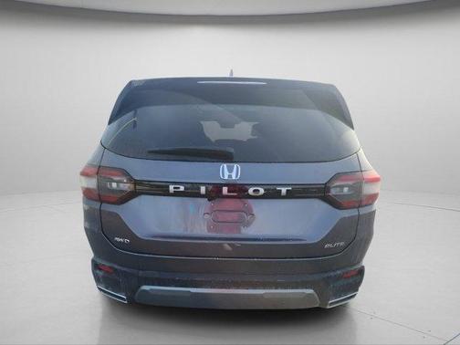 Modern Steel Metallic 2026 Honda Pilot Elite