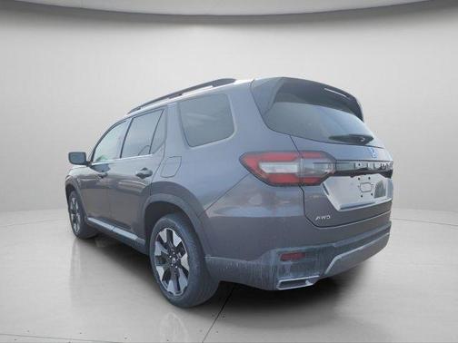 Modern Steel Metallic 2026 Honda Pilot Elite