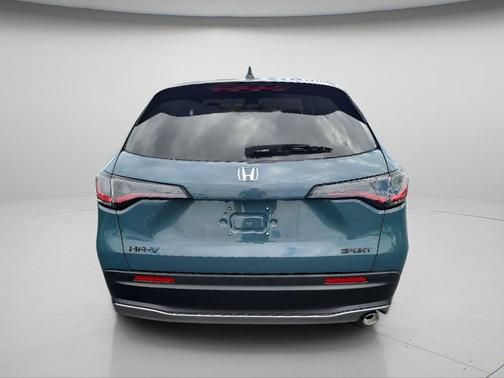Nordic Forest Pearl 2027 Honda HR-V Sport AWD