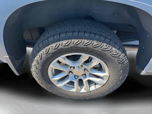 Lakeshore Blue Metallic 2024 Chevrolet Silverado 1500 LT