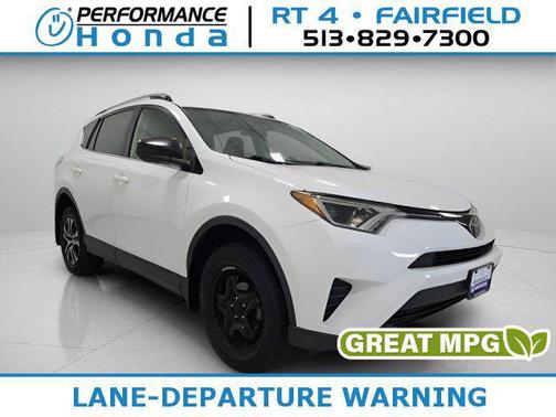 Super White 2018 Toyota RAV4 LE