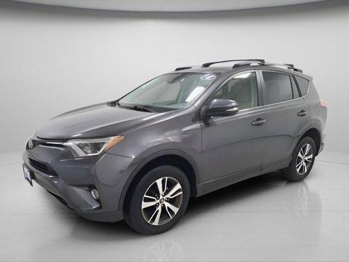 Magnetic Gray Metallic 2018 Toyota RAV4 XLE