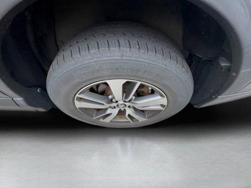 Magnetic Gray Metallic 2018 Toyota RAV4 XLE