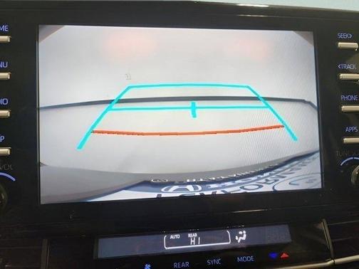 2022 Toyota Sienna LE