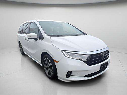 Platinum White Pearl 2024 Honda Odyssey Touring