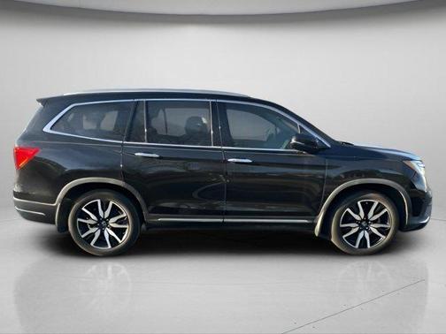 2019 Honda Pilot Touring 8-Passenger