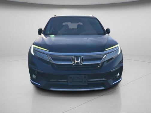 2019 Honda Pilot Touring 8-Passenger