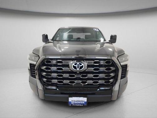 2022 Toyota Tundra Hybrid Platinum