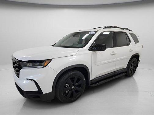 Platinum White Pearl 2025 Honda Pilot Black Edition