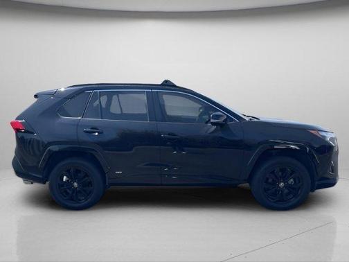 Midnight Black Metallic 2022 Toyota RAV4 Hybrid SE