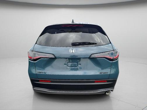Nordic Forest Pearl 2027 Honda HR-V Sport AWD
