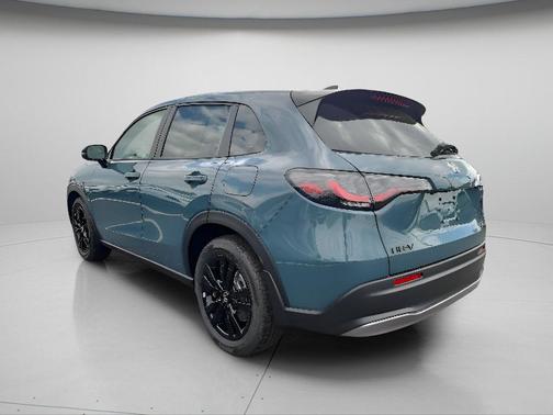 Nordic Forest Pearl 2027 Honda HR-V Sport AWD