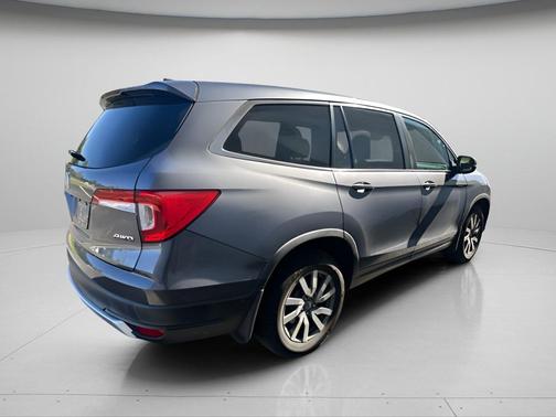 Modern Steel Metallic 2019 Honda Pilot EX-L