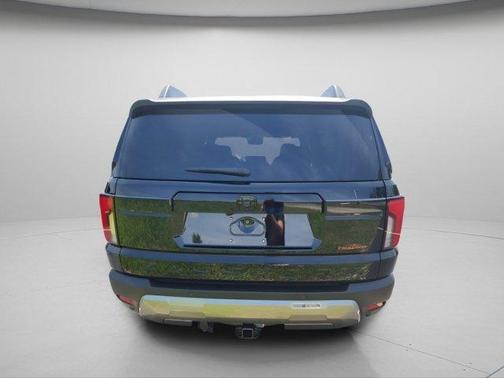 Crystal Black Pearl 2026 Honda Passport AWD TrailSport Elite Blackout