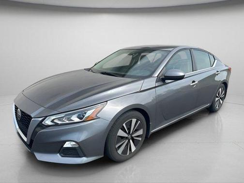 Gun Metallic 2022 Nissan Altima 2.5 SV
