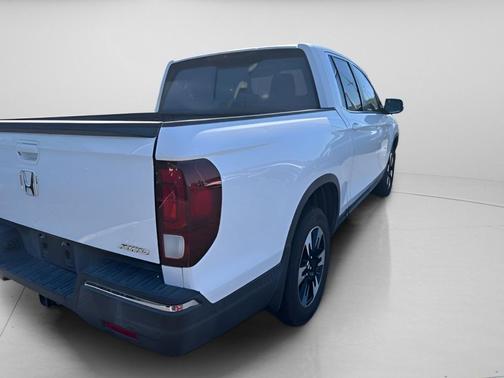 Platinum White Pearl 2020 Honda Ridgeline RTL