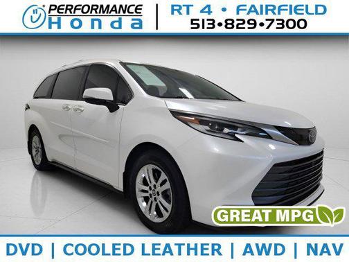2022 Toyota Sienna Platinum 7 Passenger
