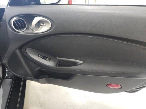 2010 Nissan 370Z Base