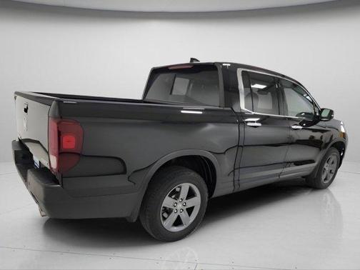 Crystal Black Pearl 2023 Honda Ridgeline RTL-E