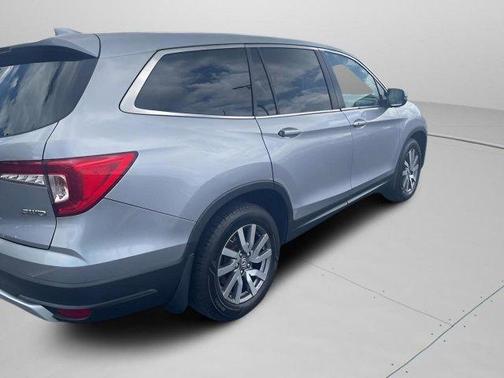 Lunar Silver Metallic 2019 Honda Pilot EX-L